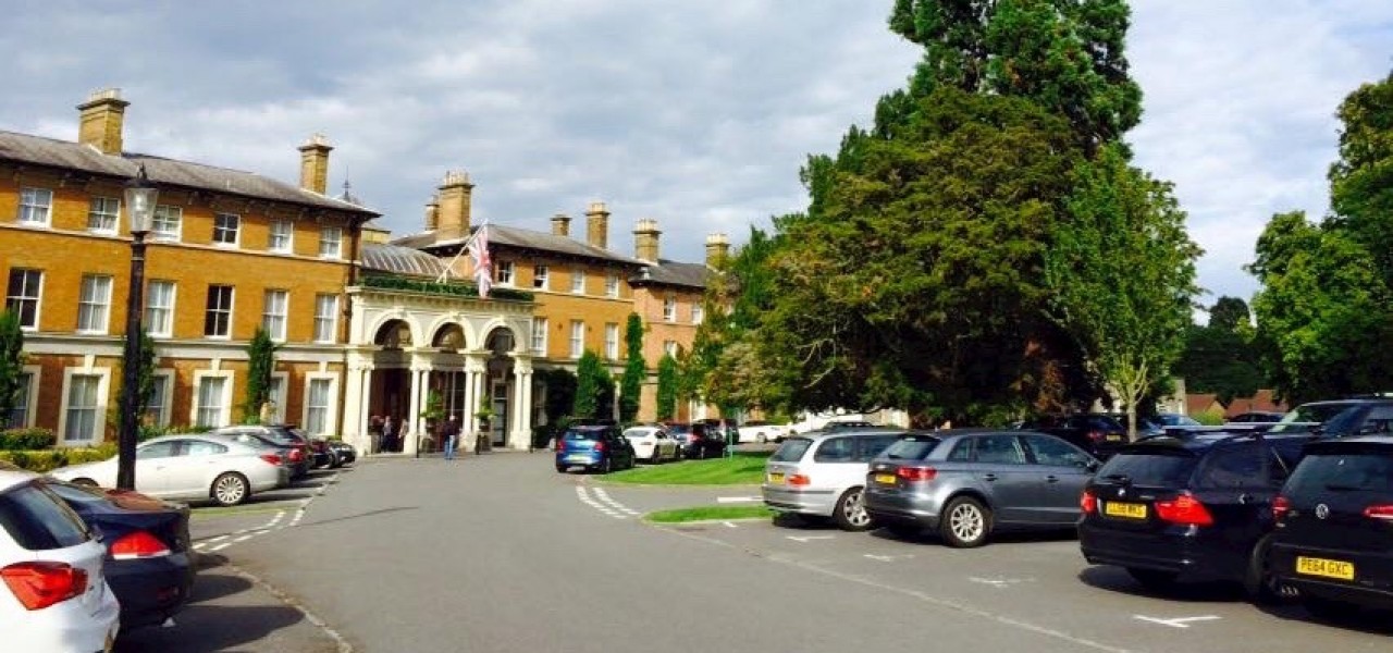 Oatlands Park Hotel Top Tourist